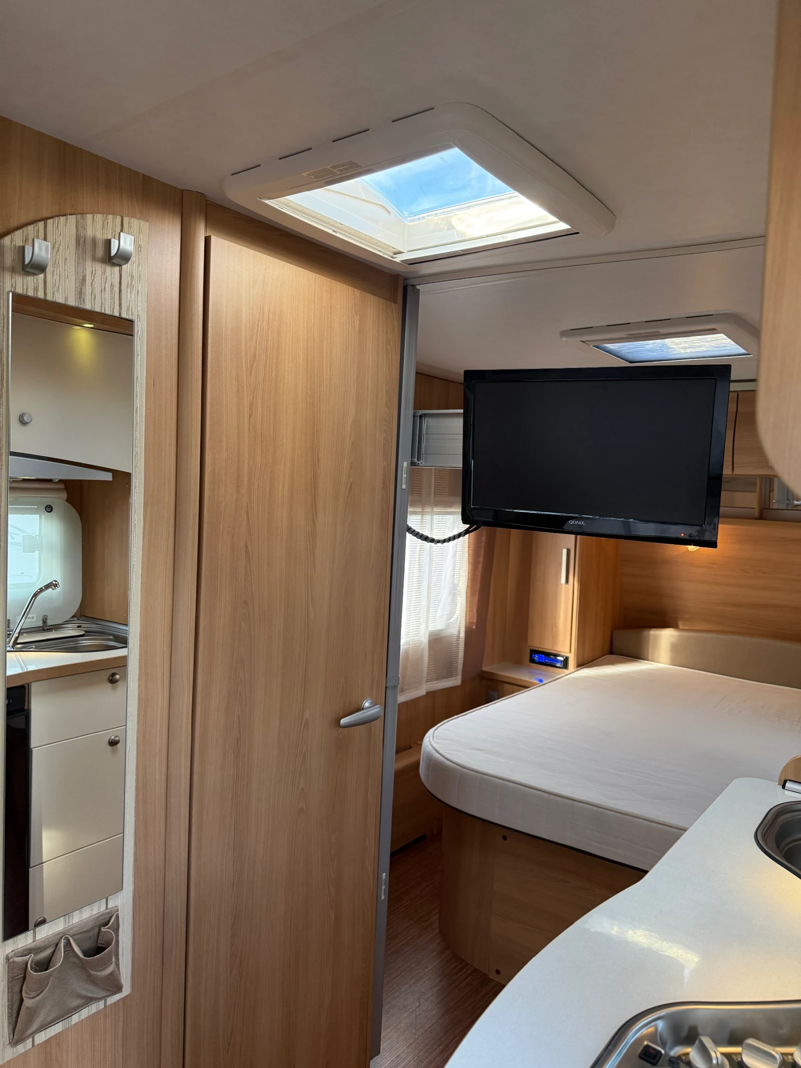  TEC Travel King 490 , ,  | Mobile.bg   12