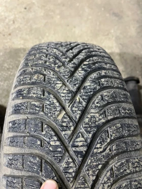 Гуми Зимни 185/60R15, снимка 3