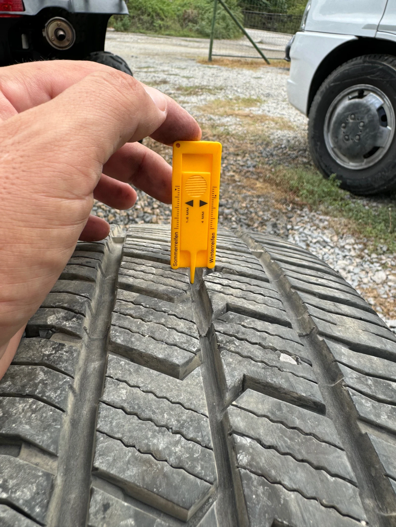    215/55R16 | Mobile.bg   10