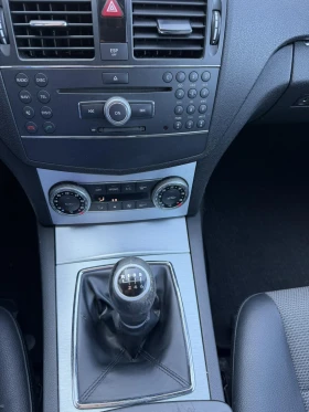 Mercedes-Benz C 220 Avantgarde, снимка 9