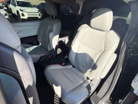 Toyota Sienna 8 Passenger, снимка 16