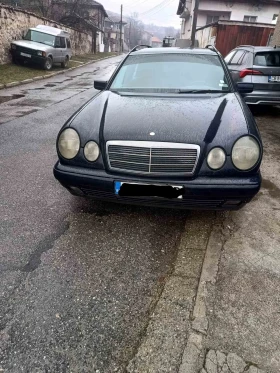 Mercedes-Benz E 200 E200T, снимка 1