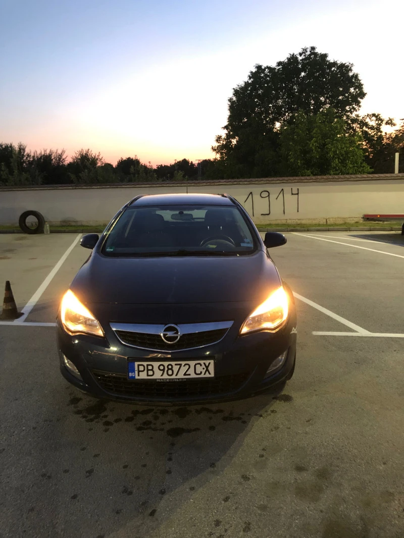 Opel Astra cdti, снимка 1 - Автомобили и джипове - 47629795