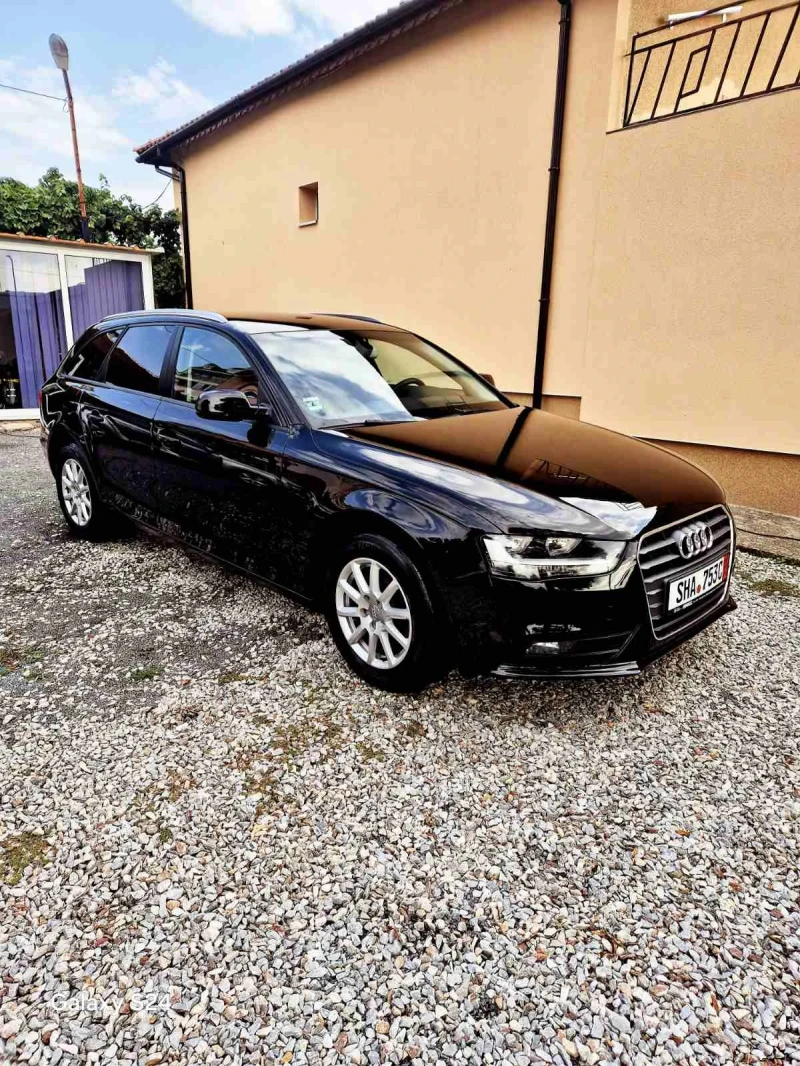 Audi A4, снимка 2 - Автомобили и джипове - 48419272