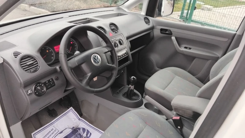 VW Caddy 1, 6  газ, снимка 8 - Автомобили и джипове - 48467114