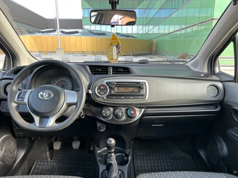 Toyota Yaris 1.33VVTI, снимка 11 - Автомобили и джипове - 48734453