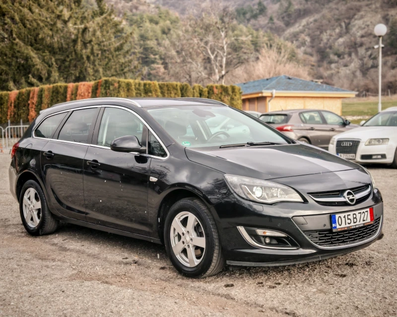 Opel Astra 1.6 CDTI НАПЪЛНО ОБСЛУЖЕН, снимка 1 - Автомобили и джипове - 49020597