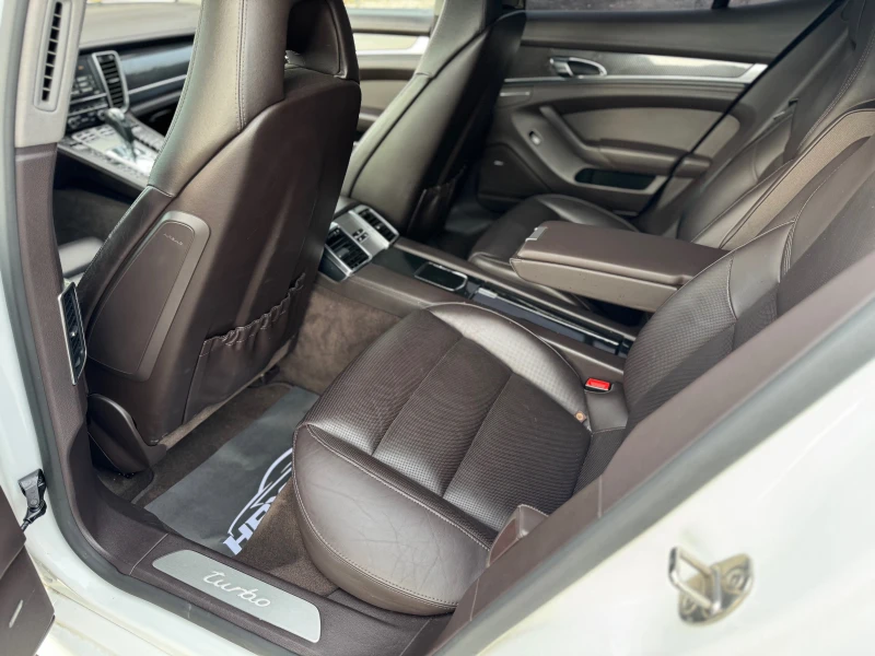Porsche Panamera TURBO= FACELIFT= KEYLESS GO= CARBON PACK= BOSE= , снимка 14 - Автомобили и джипове - 51208806