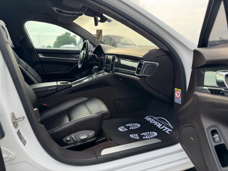 Porsche Panamera TURBO= FACELIFT= KEYLESS GO= CARBON PACK= BOSE= , снимка 11 - Автомобили и джипове - 51208806
