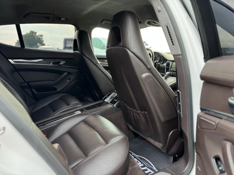 Porsche Panamera TURBO= FACELIFT= KEYLESS GO= CARBON PACK= BOSE= , снимка 13 - Автомобили и джипове - 51208806