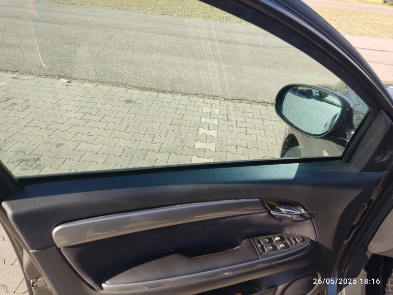 Fiat Croma 2.2 GPL Automatic , снимка 10 - Автомобили и джипове - 52377463