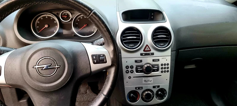 Opel Corsa, снимка 3 - Автомобили и джипове - 53127045