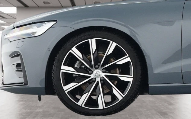 Volvo S60 B4 = Plus Dark = Гаранция, снимка 5 - Автомобили и джипове - 55089747