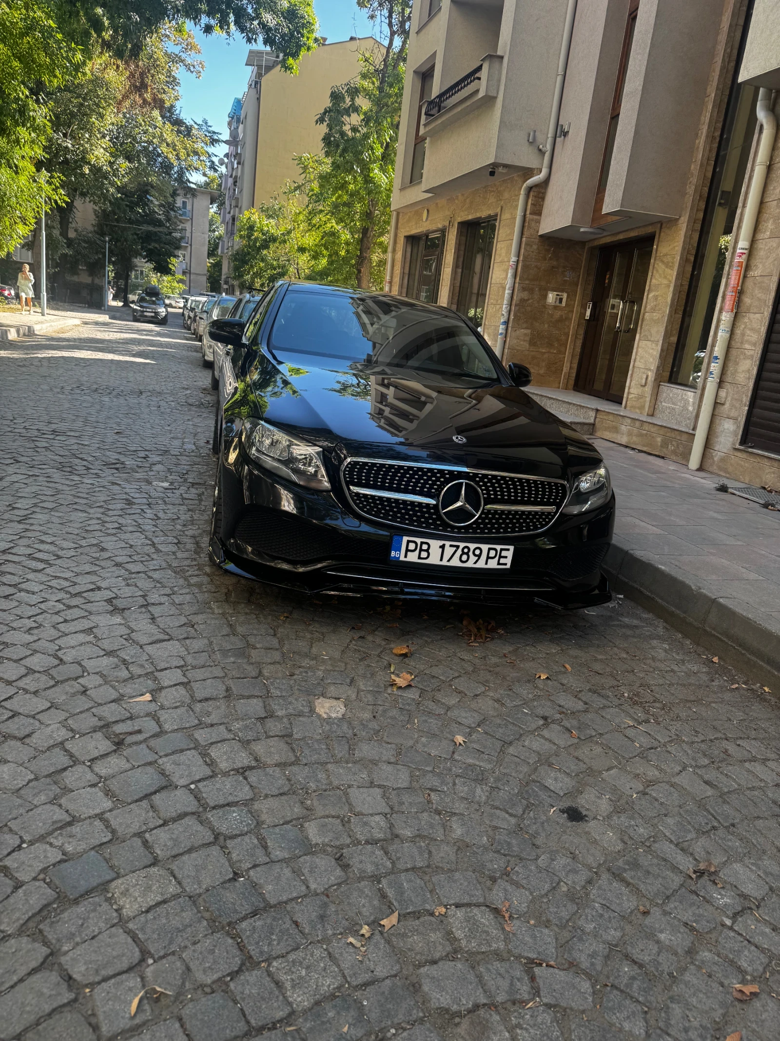 Mercedes-Benz E 200, снимка 1