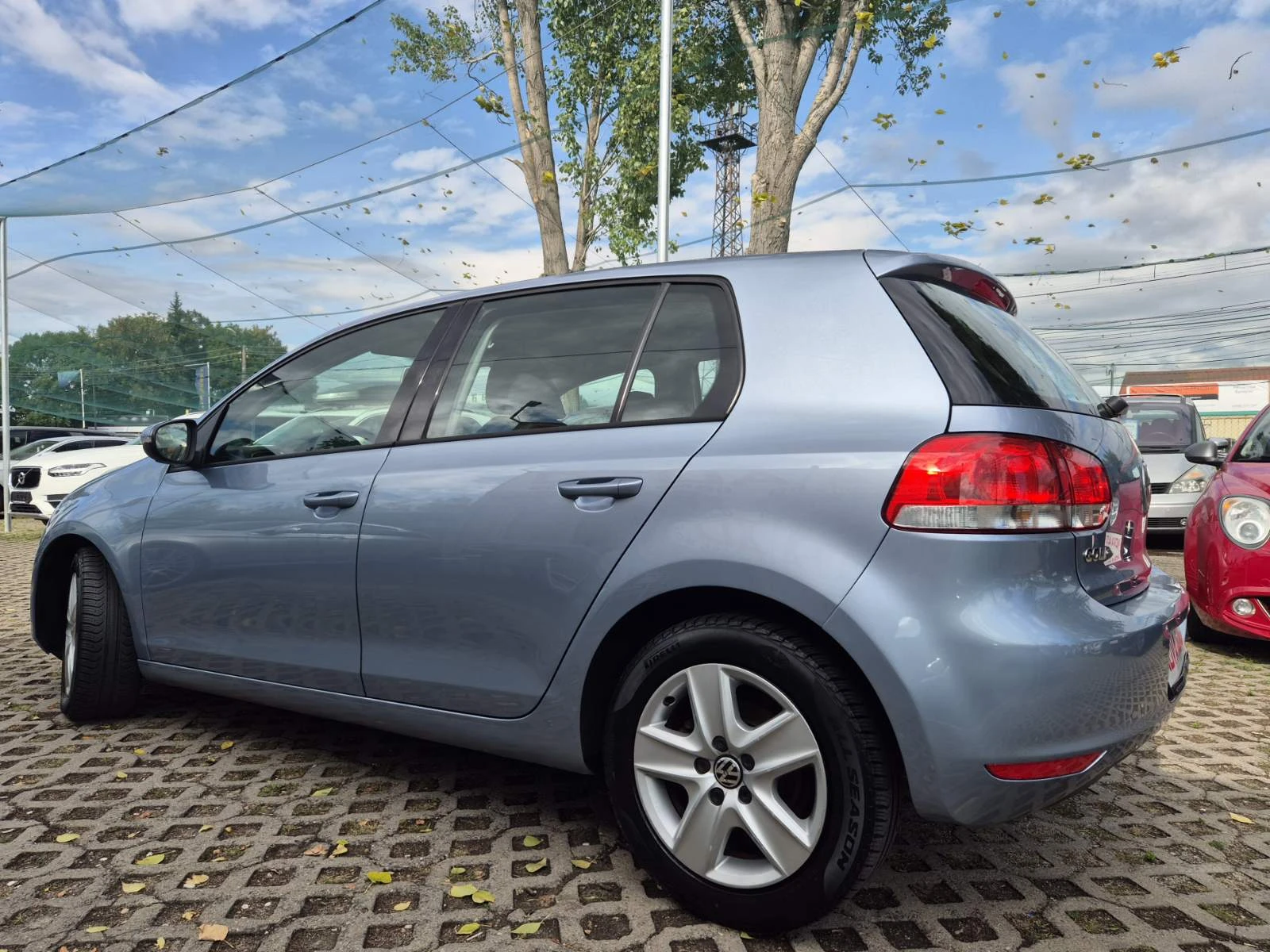 VW Golf 1.6I-102кс - изображение 2