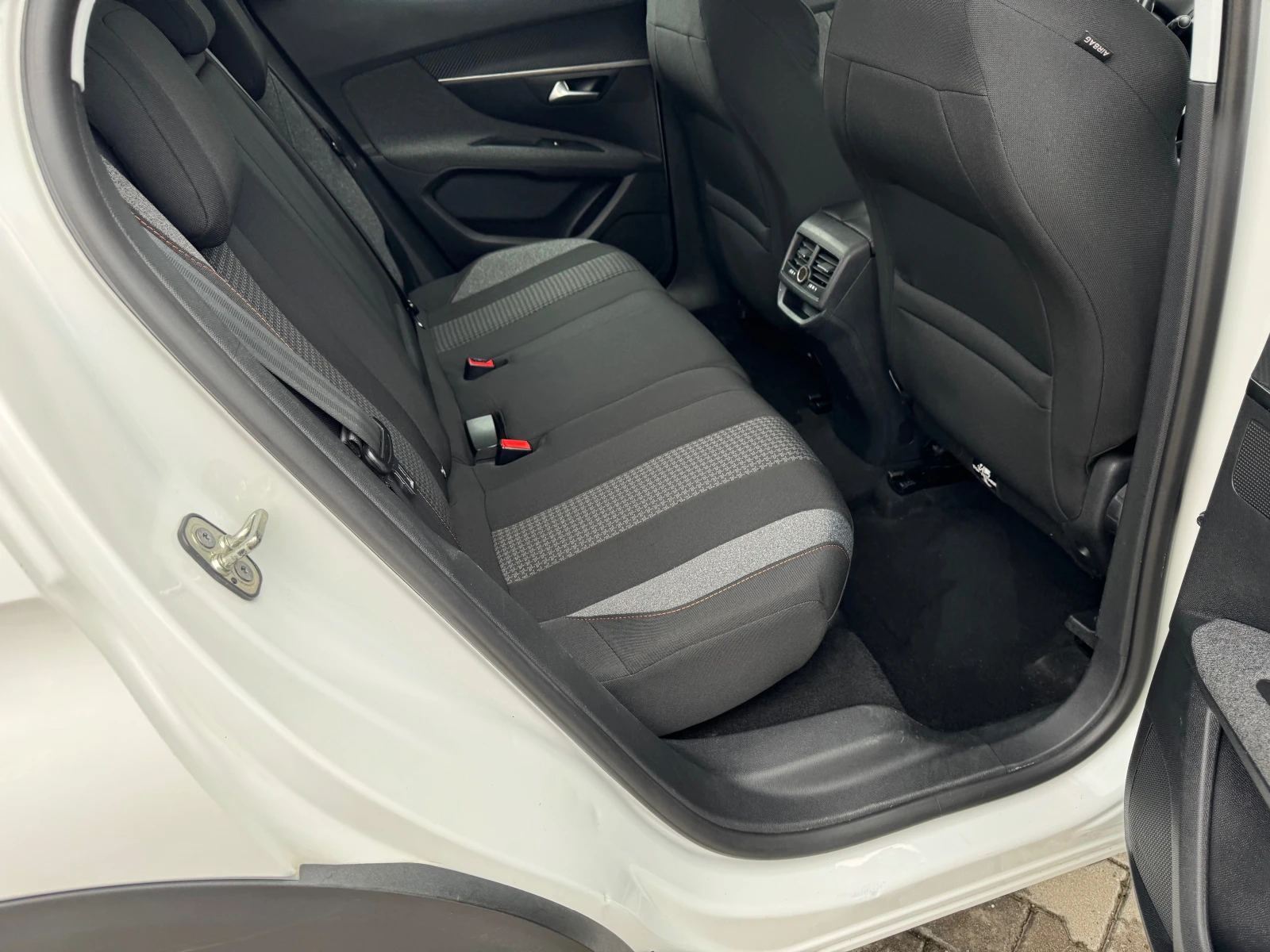 Peugeot 3008 1, 6hdi 120ps, 6ck., , , , ,  | Mobile.bg   12