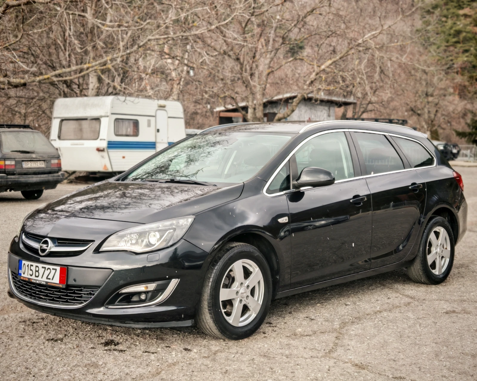 Opel Astra 1.6 CDTI НАПЪЛНО ОБСЛУЖЕН - изображение 3