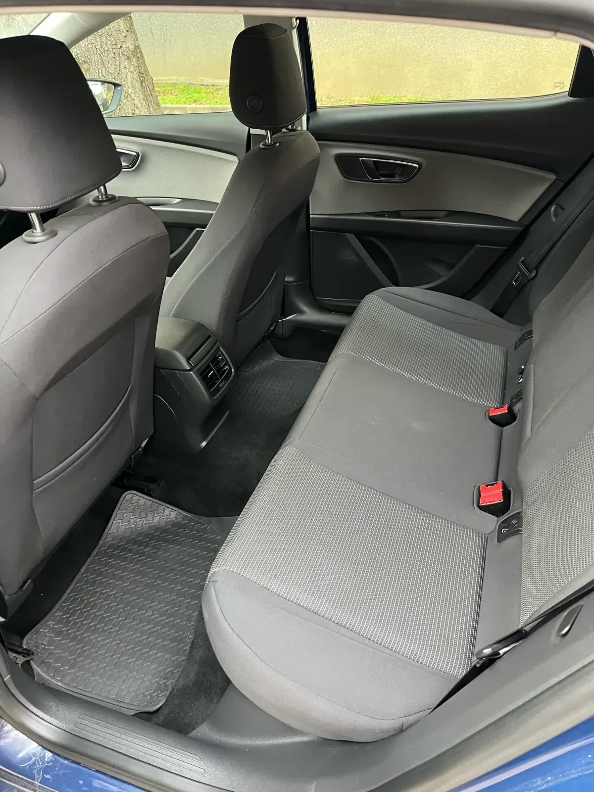 Seat Leon 1.6 TDI, 115 ��, Full LED | Mobile.bg � ����������� 12