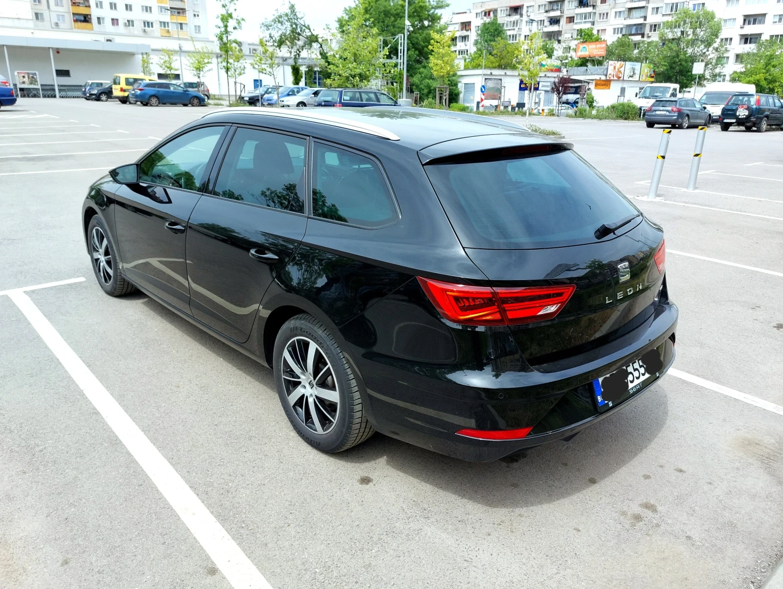 Seat Leon ST 1.5 TGI - изображение 3