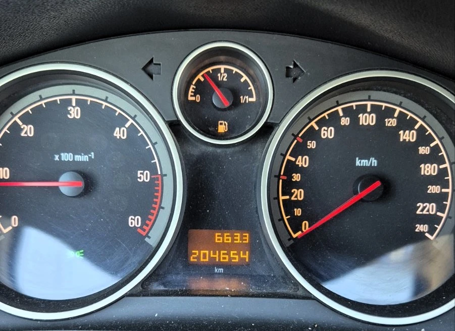 Opel Astra CDTI - изображение 9
