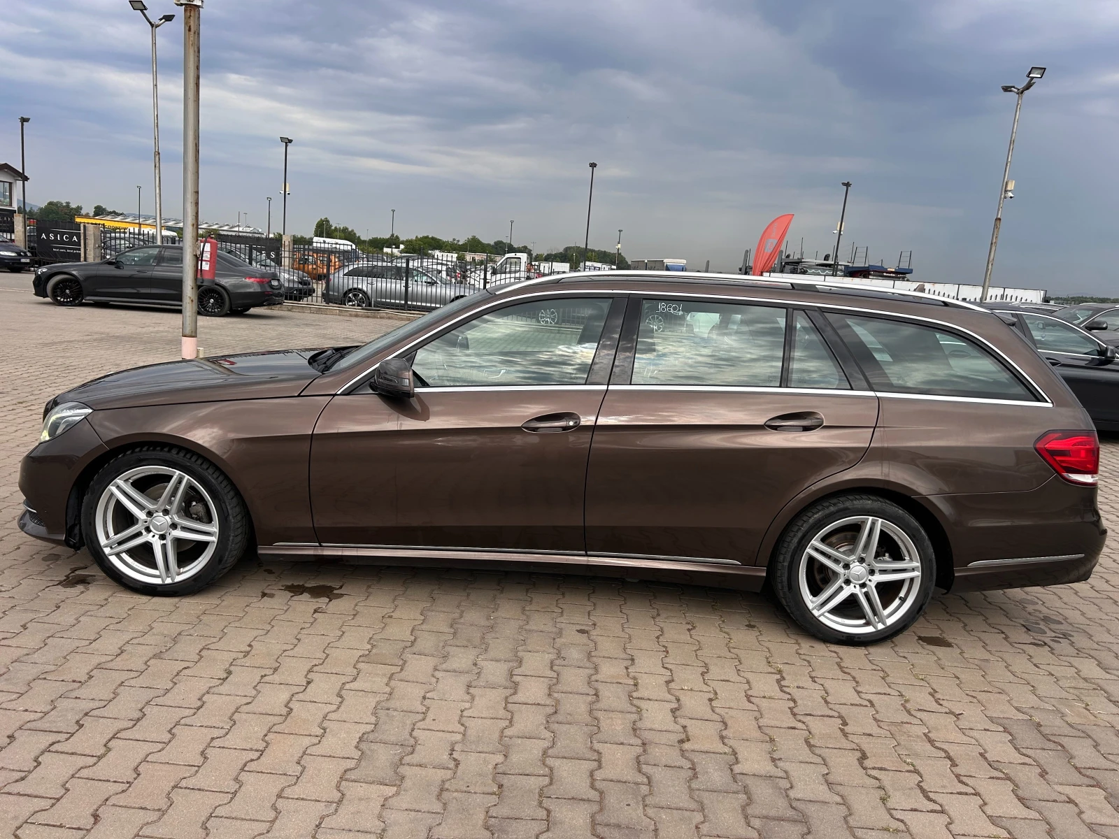 Mercedes-Benz E 220 CDI AVTOMAT/KOJA/NAVI EURO 5 - изображение 9