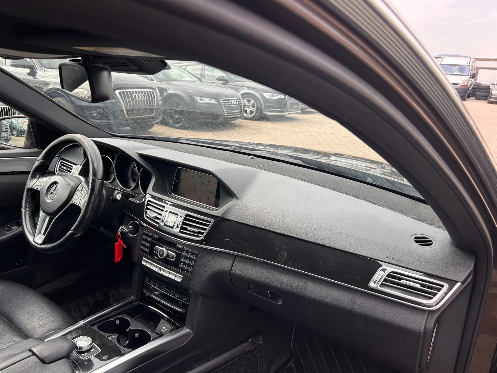 Mercedes-Benz E 220 CDI AVTOMAT/KOJA/NAVI EURO 5 - изображение 10
