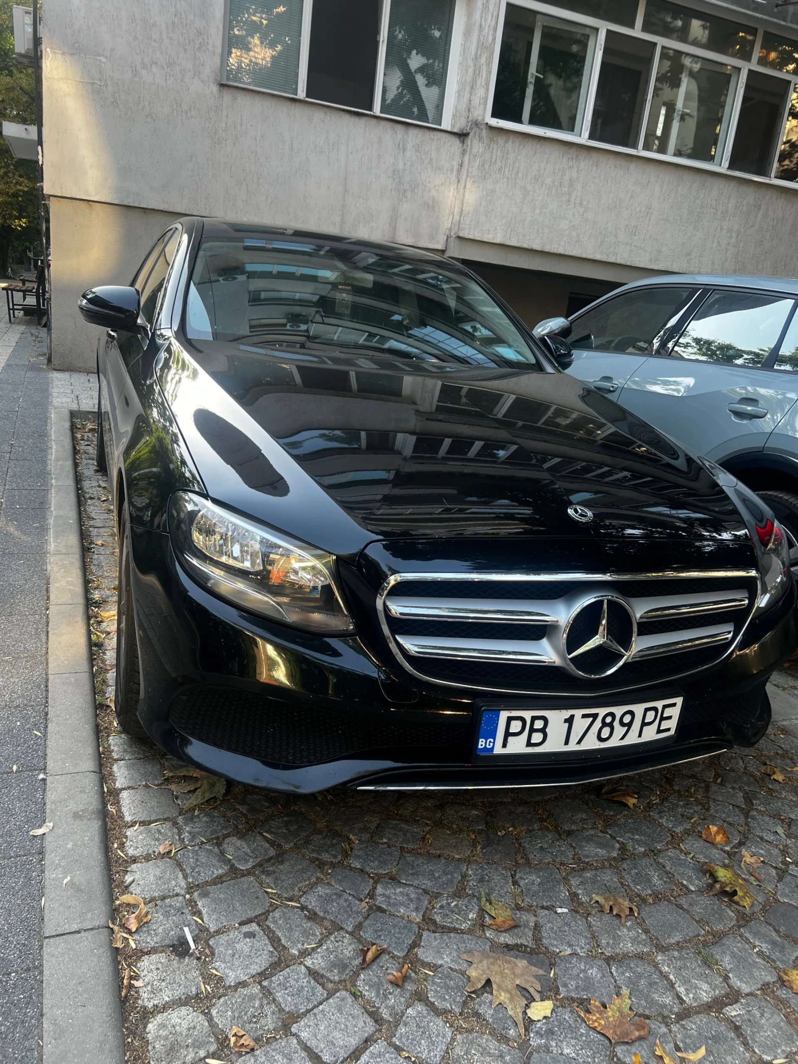 Mercedes-Benz E 200  - изображение 2