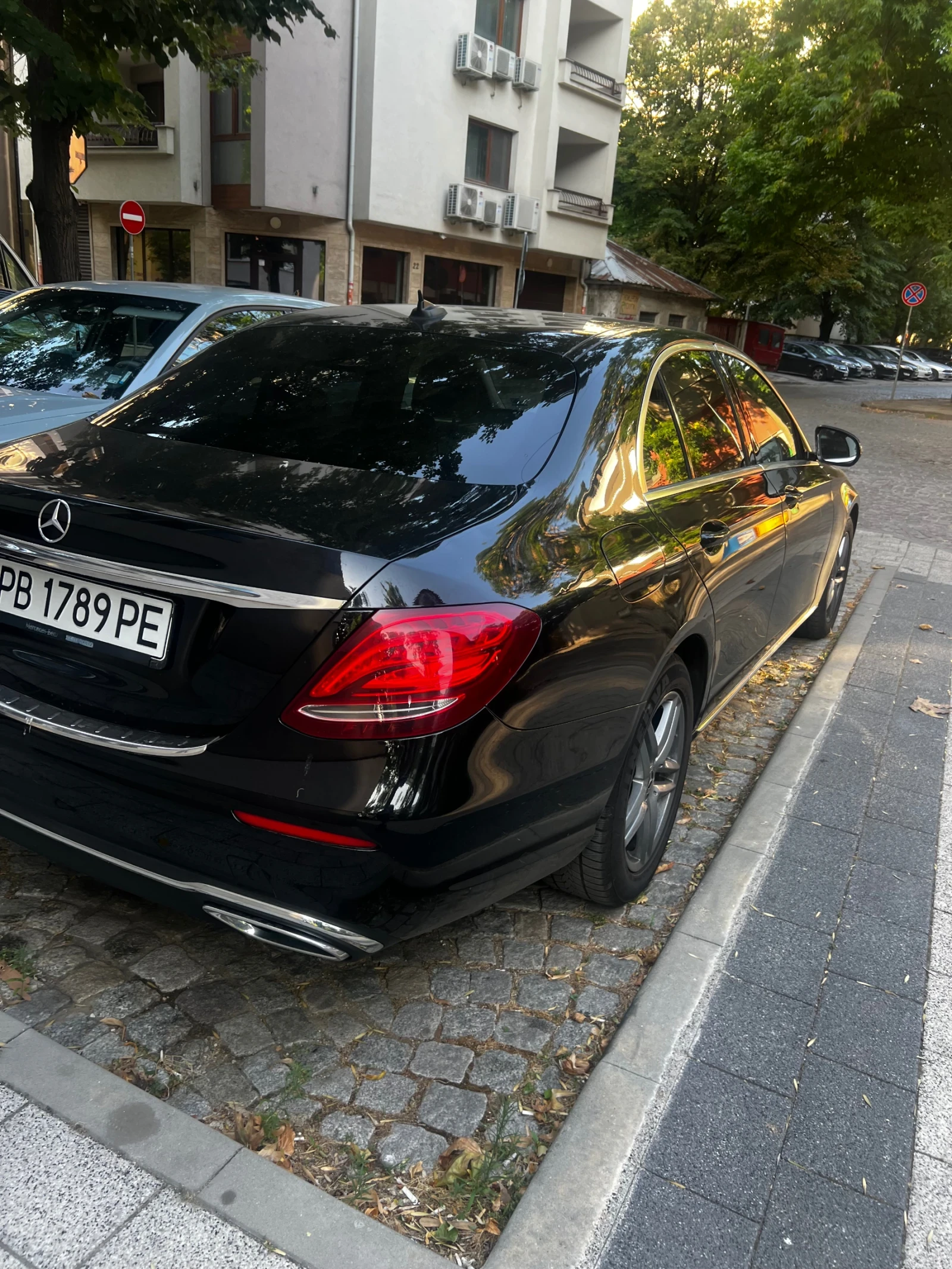 Mercedes-Benz E 200  - изображение 3