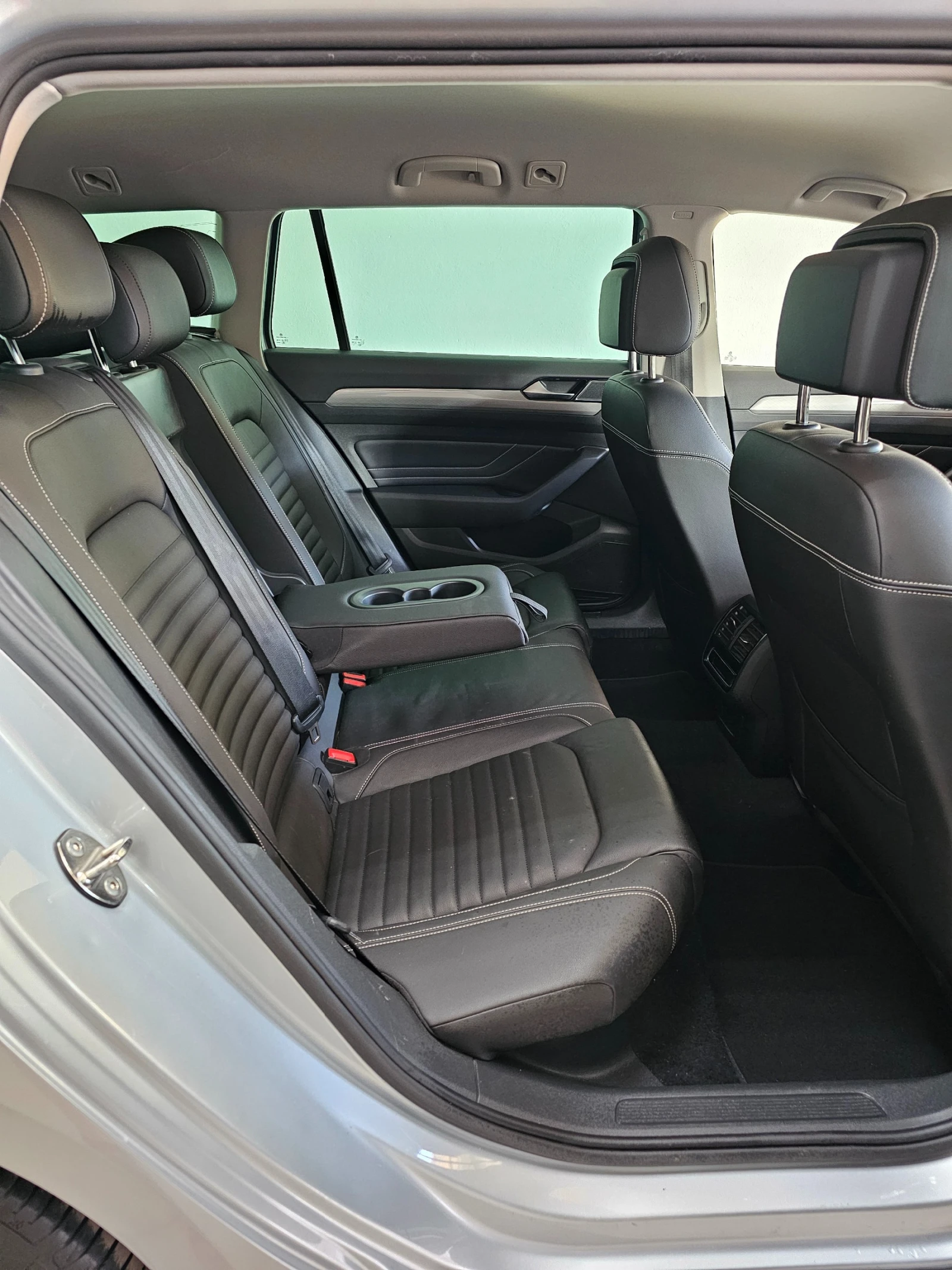 VW Passat Business 2.0tdi IQ.LIGHT-LED КОЖА обдухване Камера - изображение 10