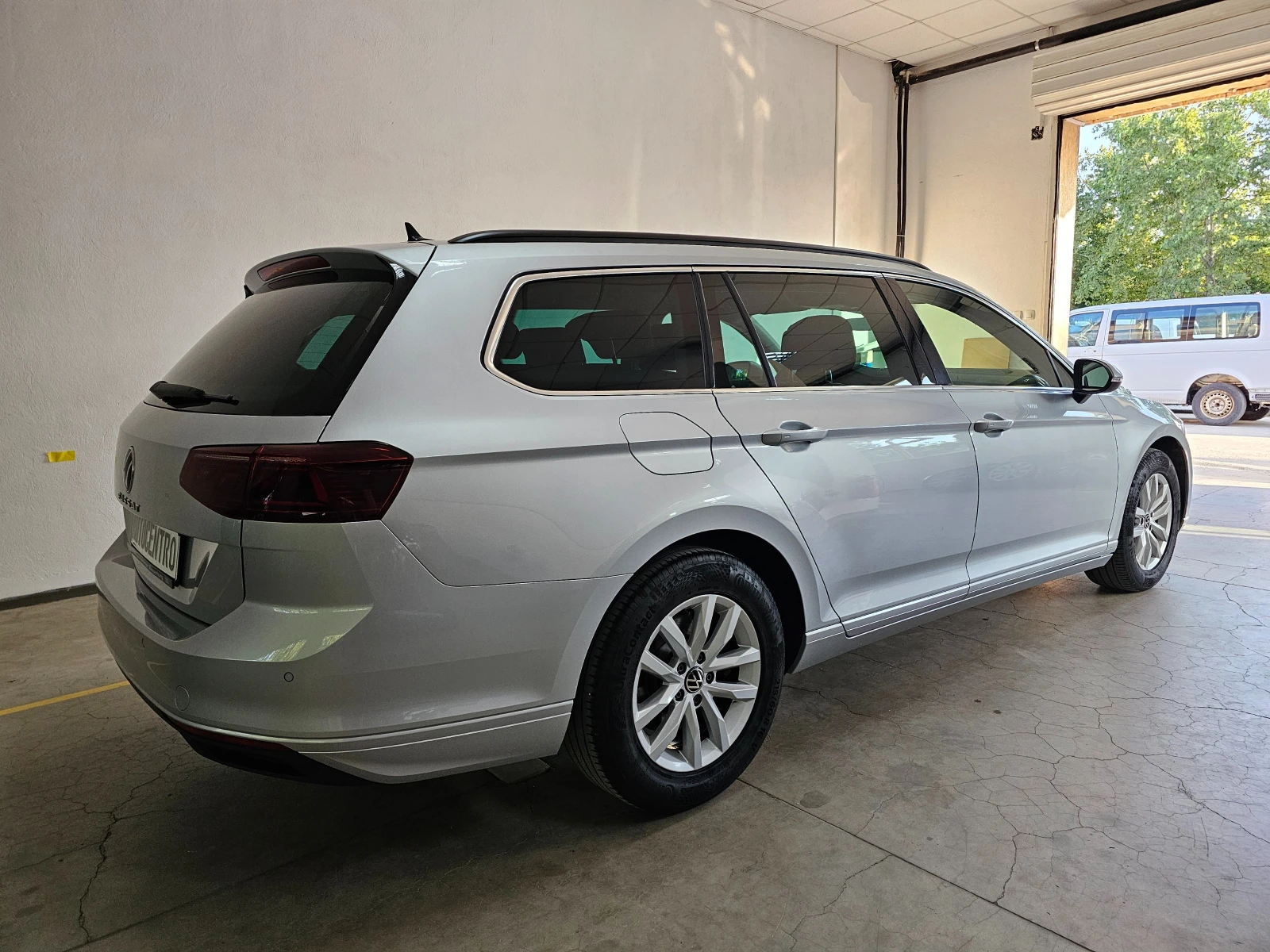 VW Passat Business 2.0tdi IQ.LIGHT-LED    | Mobile.bg   11