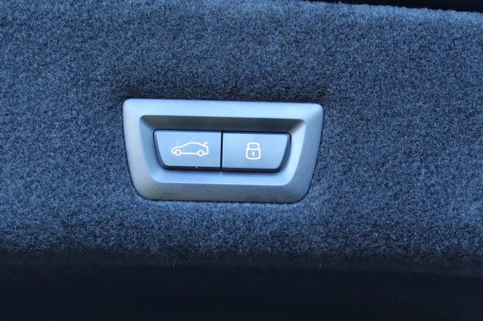 BMW 740 M-Sport xDrive - изображение 8