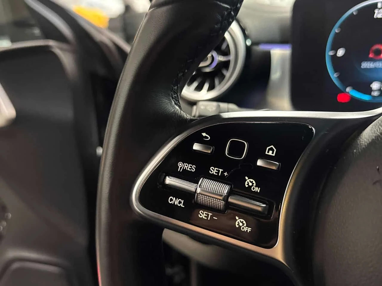 Mercedes-Benz CLA 250 * ПОДГРЕВИ * КАМЕРА * NAVI * ПАМЕТ, снимка 14 - Автомобили и джипове - 54047328