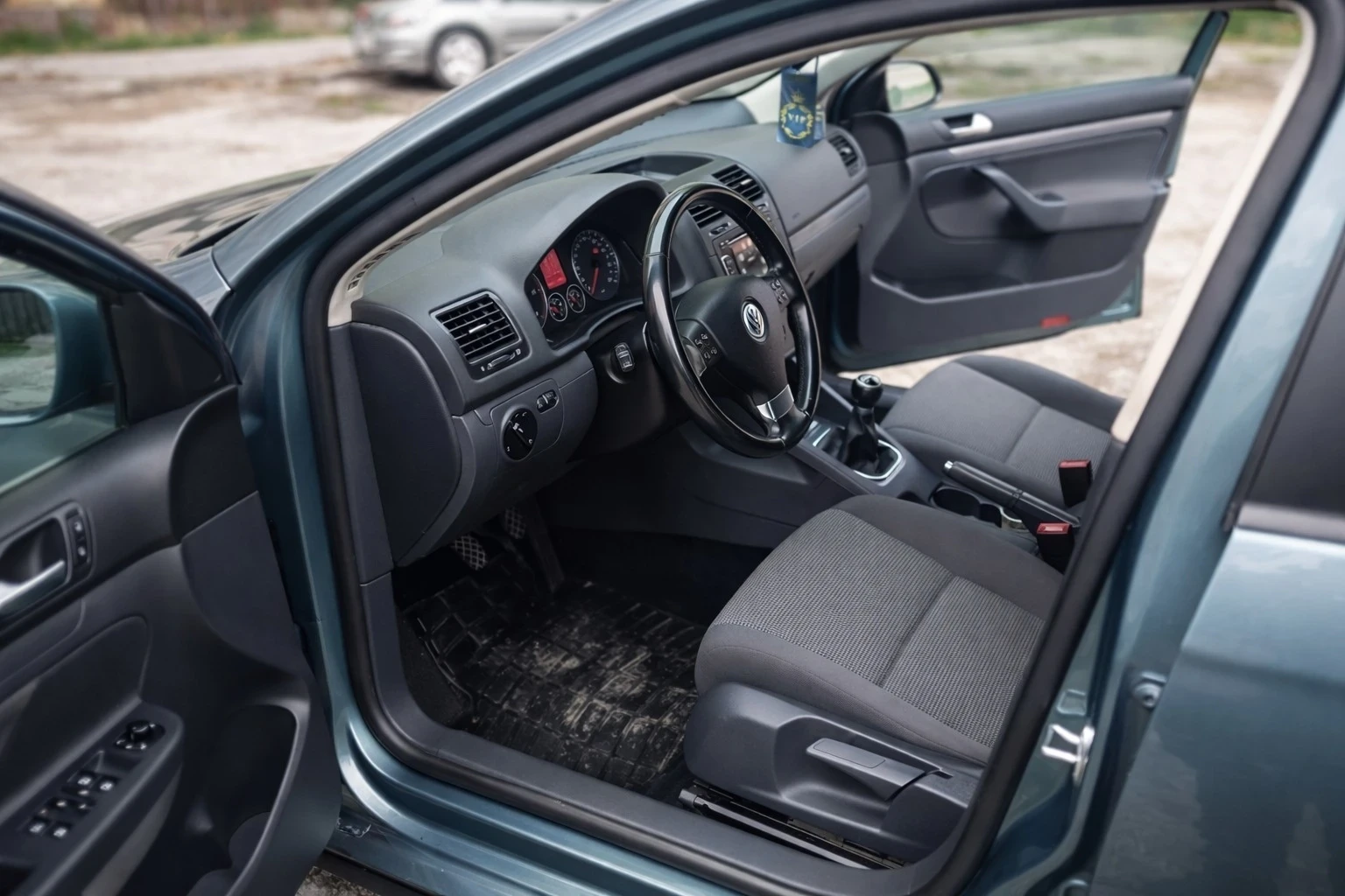 VW Jetta 1.9 TDI, 105hp, снимка 8 - Автомобили и джипове - 54245617