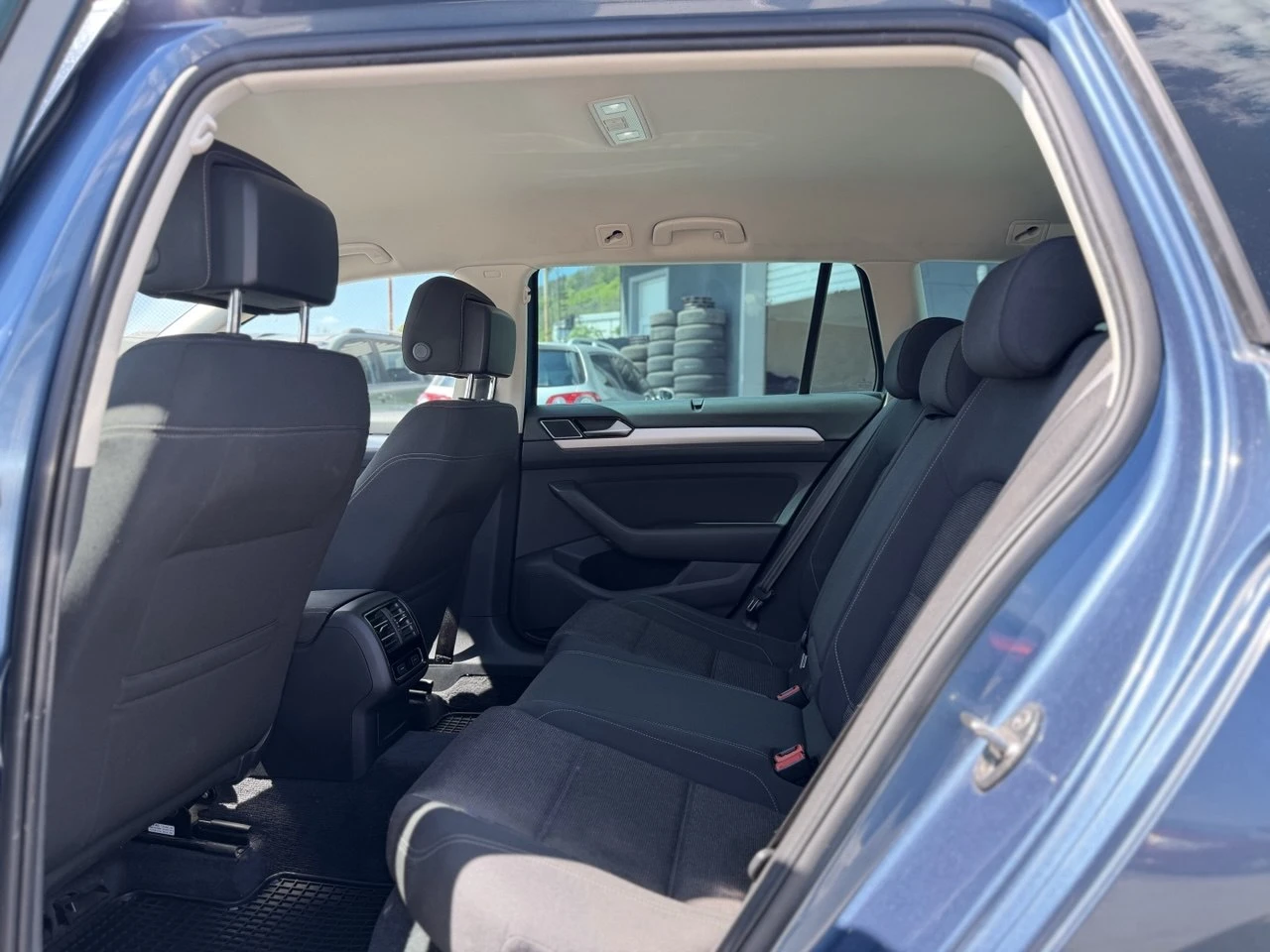 VW Passat 2.0TDI DSG , снимка 11 - Автомобили и джипове - 54317155