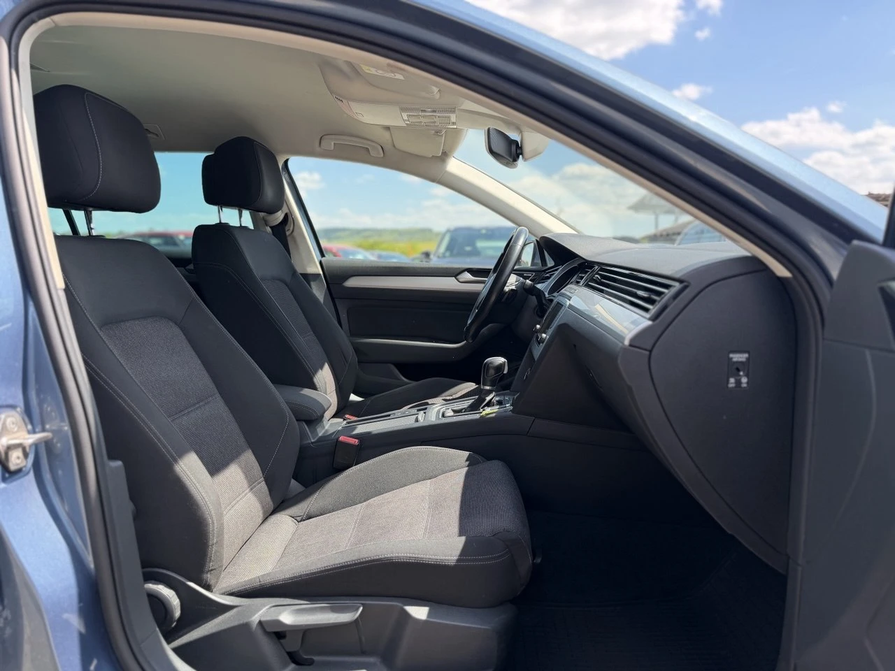 VW Passat 2.0TDI DSG , снимка 14 - Автомобили и джипове - 54317155