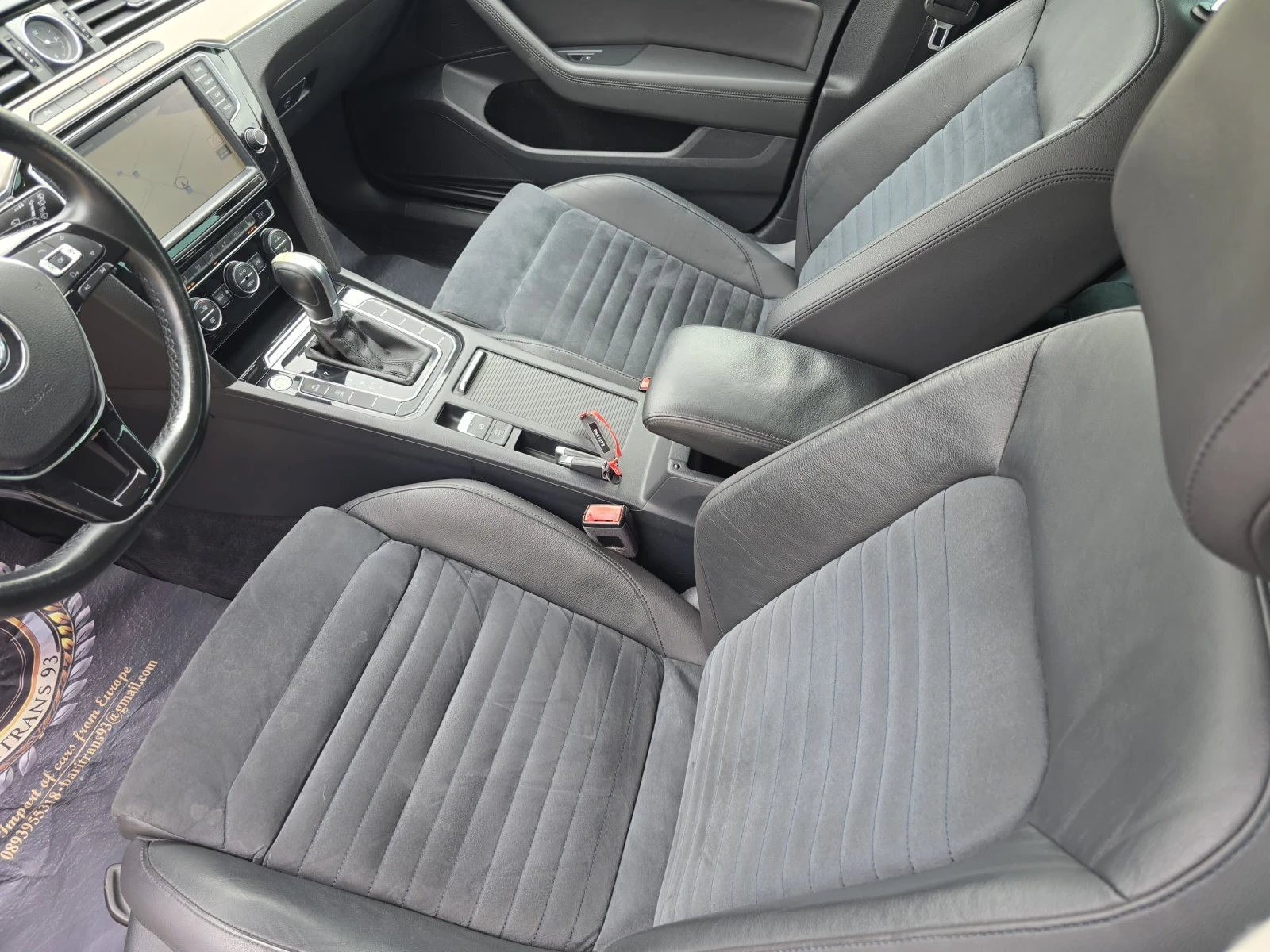 VW Passat 2.0TDi/150КС/AVTOMAT/DIGITAL/HIGH-LINE/DISTRONIK, снимка 9 - Автомобили и джипове - 54393115