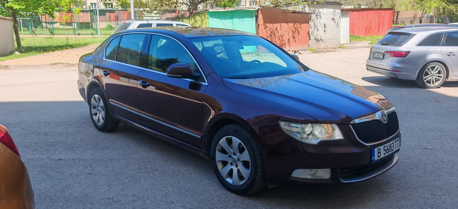 Skoda Superb 2.0TDI DSG, снимка 4 - Автомобили и джипове - 54572953