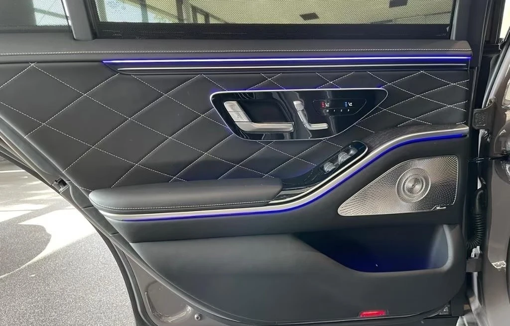 Mercedes-Benz S 450 D FACELIFT LONG 4M AMG-PLUS SUPERSCREEN BURMES TV , снимка 12 - Автомобили и джипове - 55060391