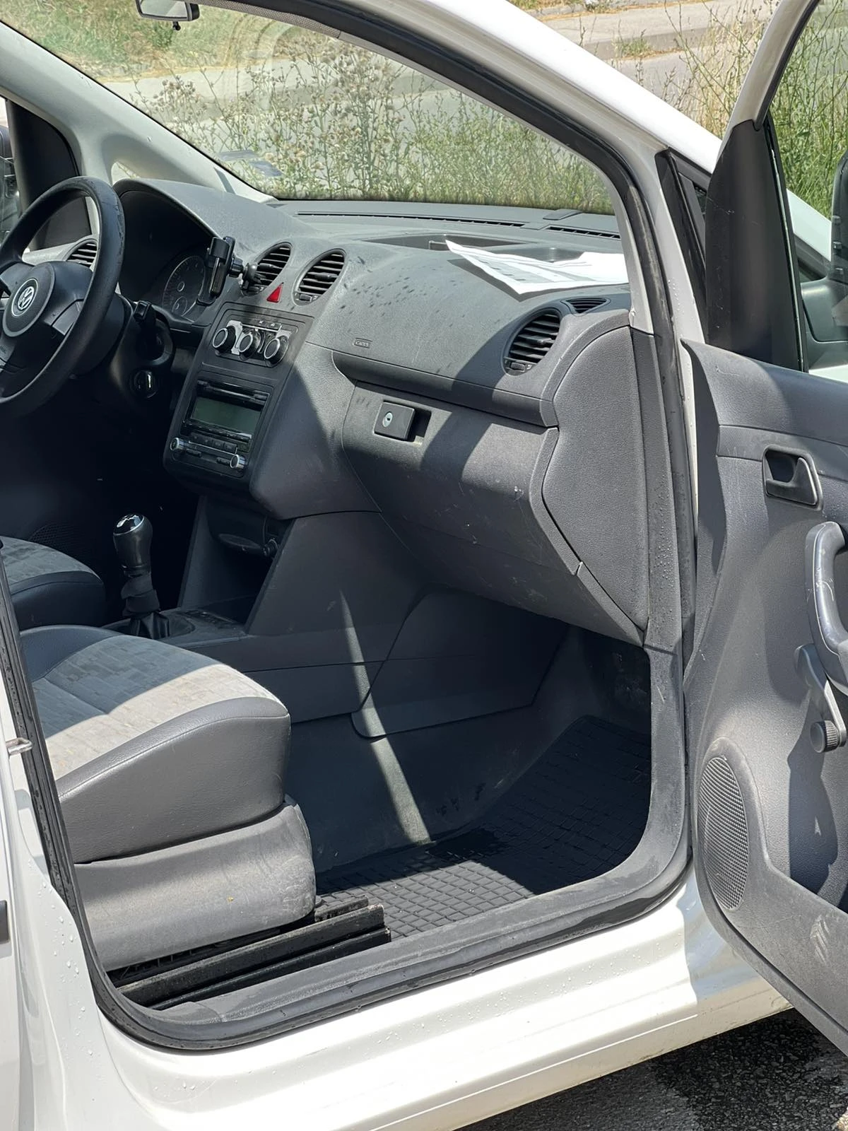 VW Caddy 1.6 GAZ, снимка 8 - Автомобили и джипове - 55146195