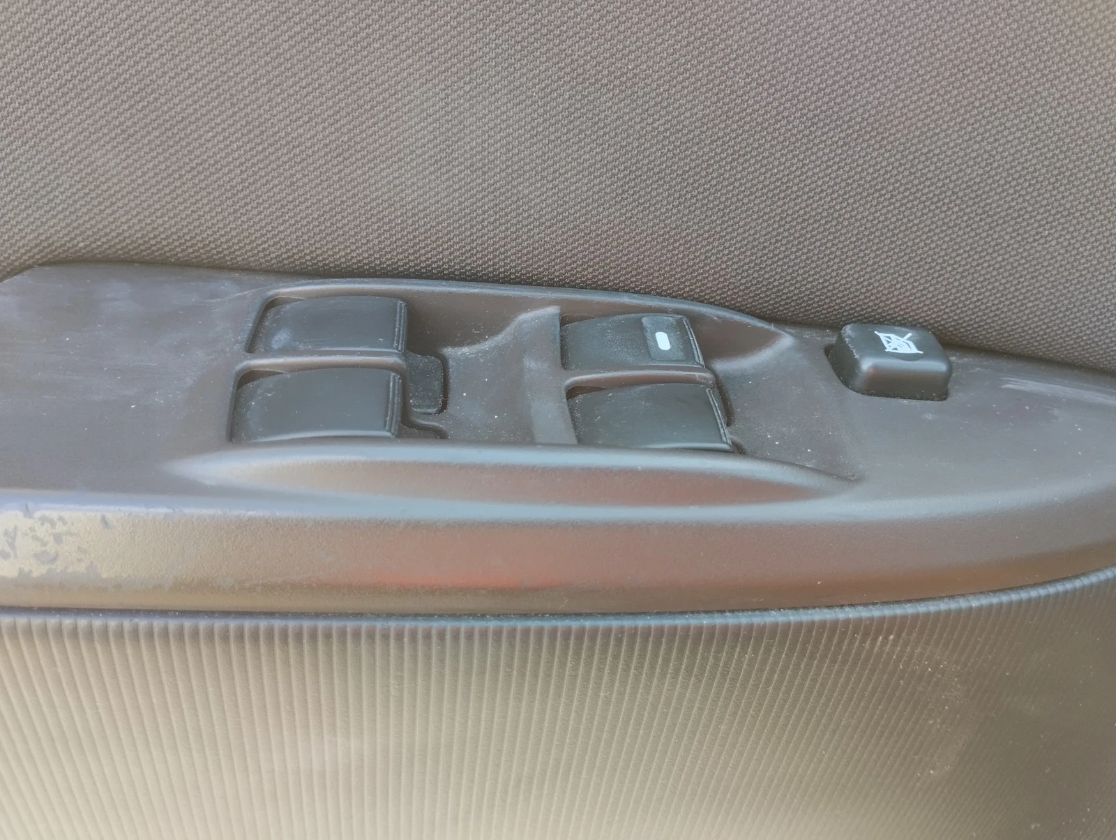 Mitsubishi I-MiEV, снимка 10 - Автомобили и джипове - 55421638