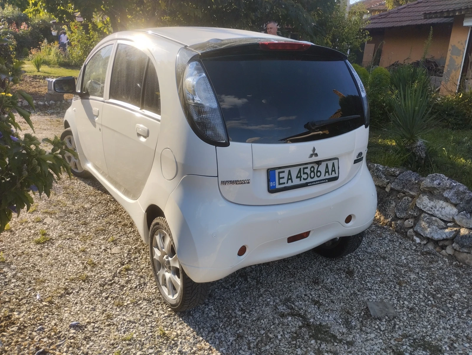 Mitsubishi I-MiEV, снимка 6 - Автомобили и джипове - 55421638
