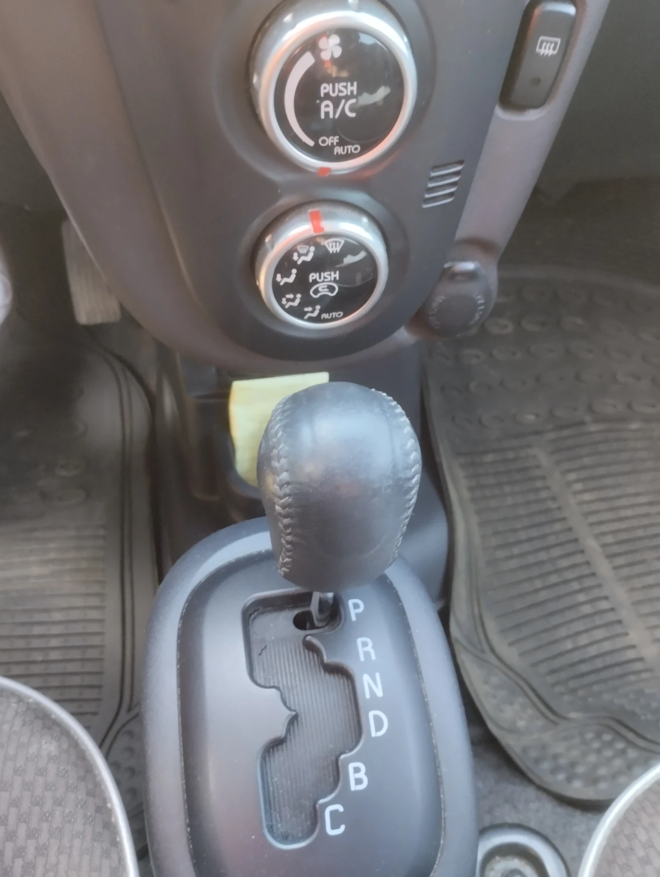 Mitsubishi I-MiEV, снимка 9 - Автомобили и джипове - 55421638