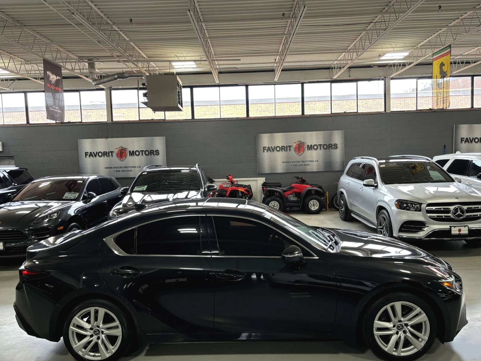 Lexus IS ПАНО / КОЖА / АВТОКРЕДИТ, снимка 2 - Автомобили и джипове - 55803273