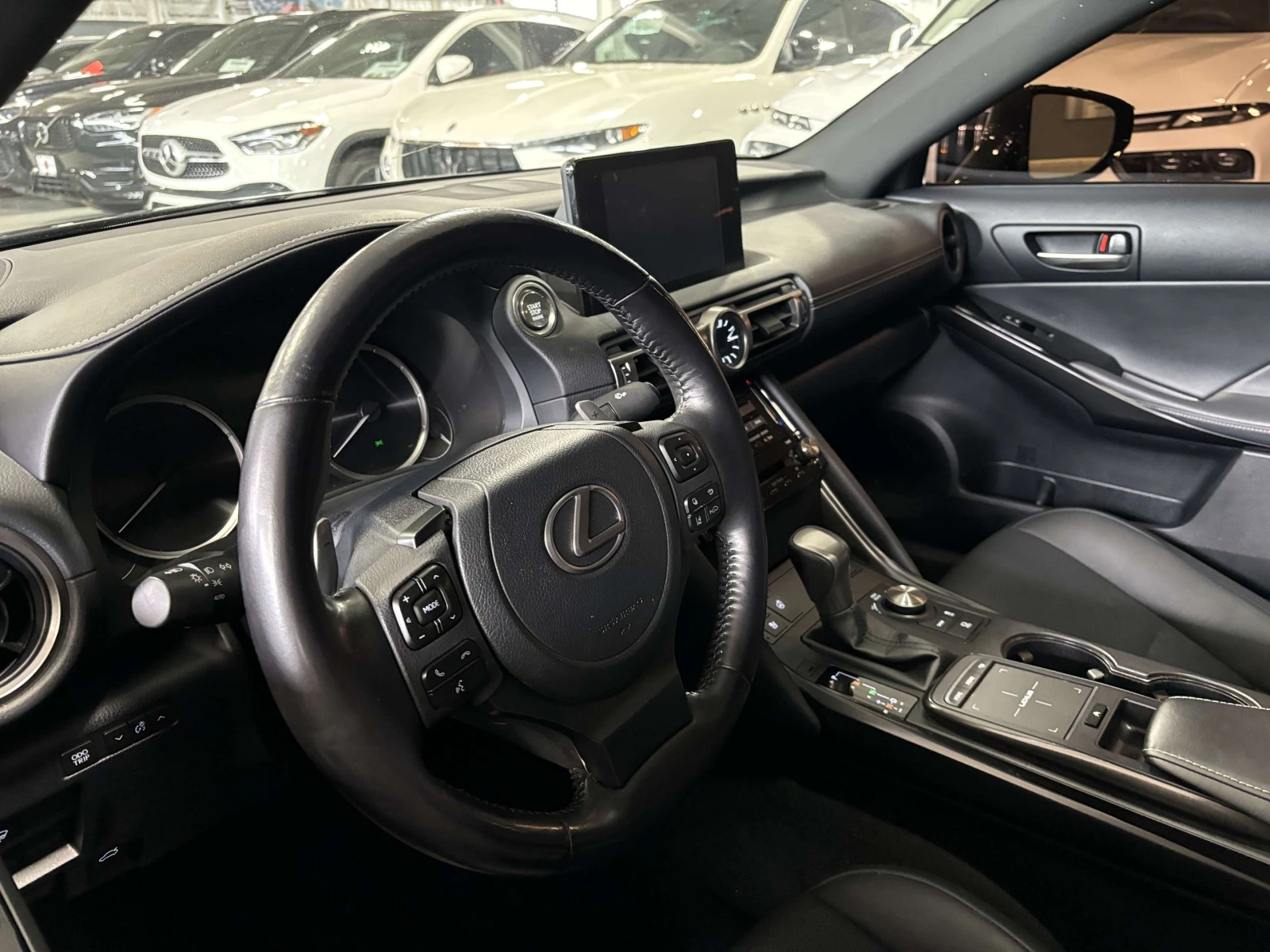 Lexus IS ПАНО / КОЖА / АВТОКРЕДИТ, снимка 5 - Автомобили и джипове - 55803273