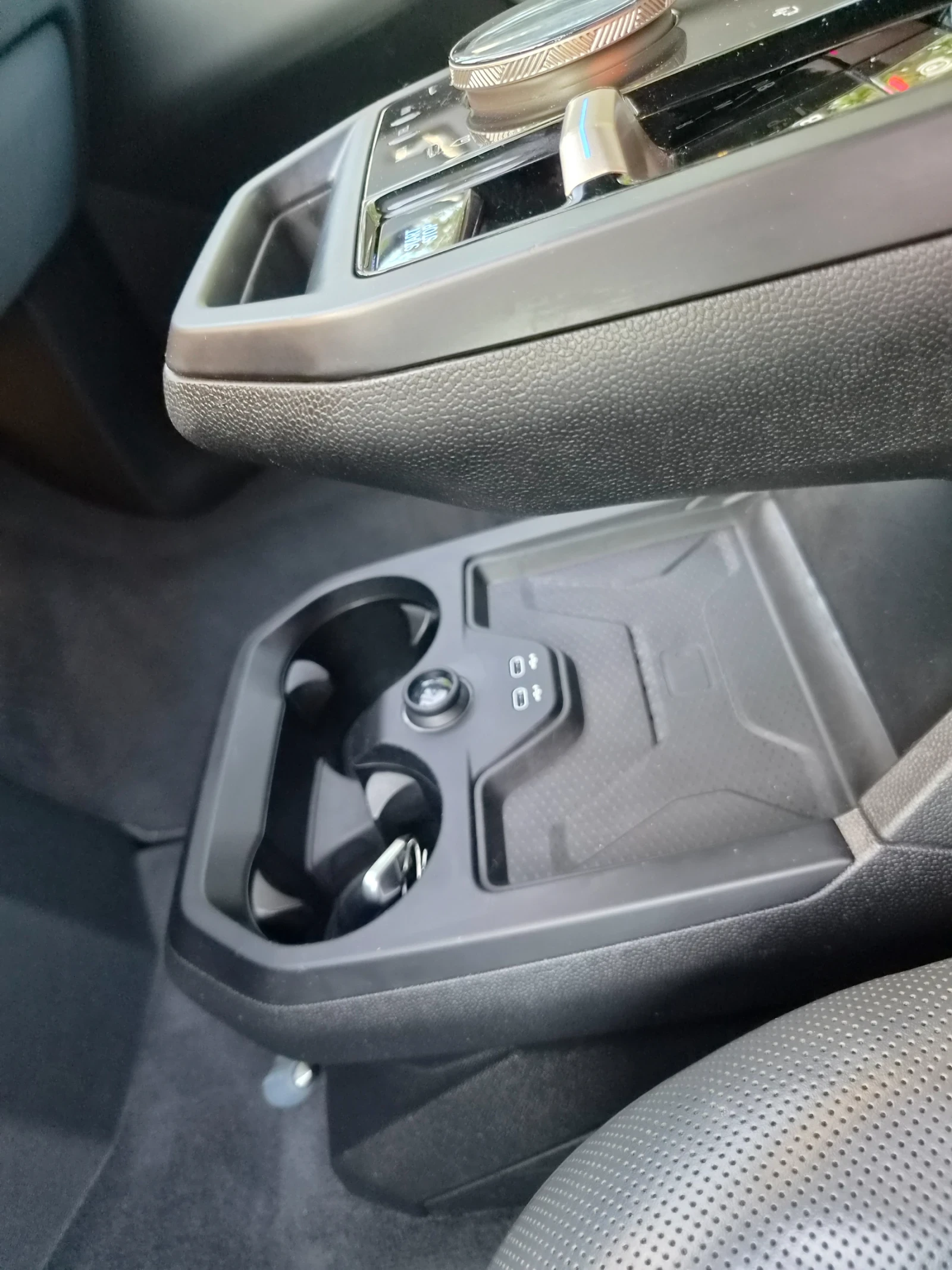 BMW iX XDrive 40/ FULL , снимка 16 - Автомобили и джипове - 55944786