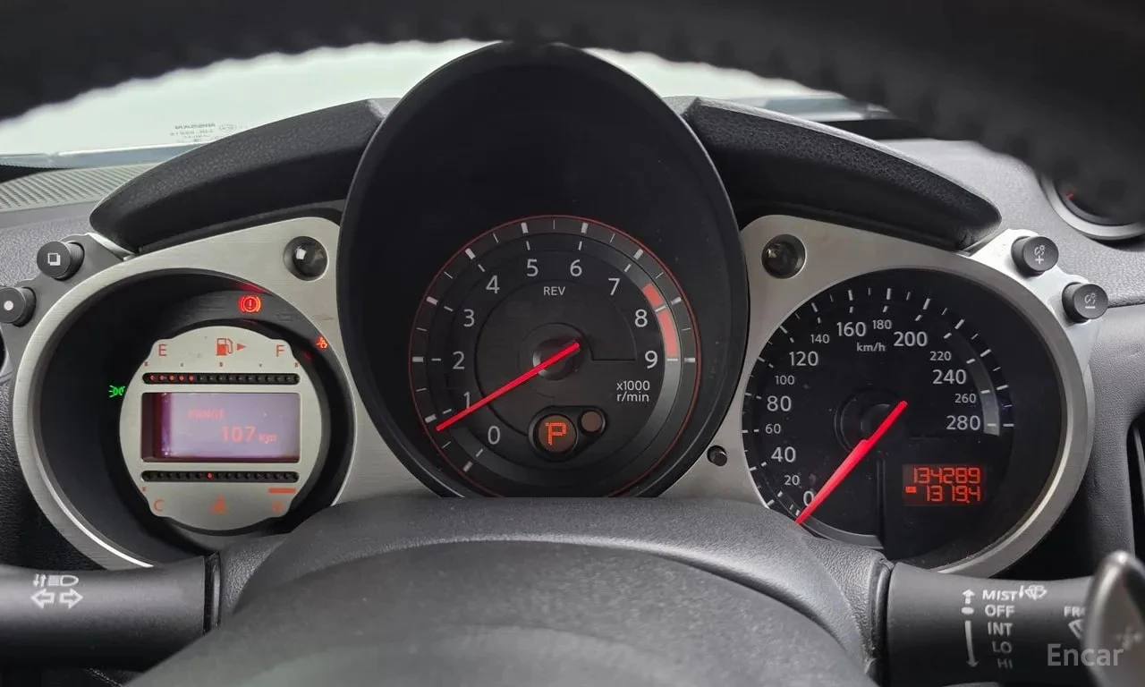 Nissan 370Z 3.7 Coupe| ОПЦИЯ ЗА ФИНАНСИРАНЕ| , снимка 8 - Автомобили и джипове - 56116845