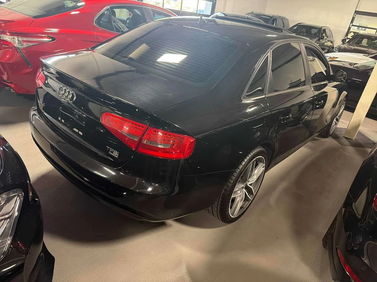 Audi A4 * Komfort * CARFAX * ОПЦИЯ ЗА ФИНАНСИРАНЕ * , снимка 4 - Автомобили и джипове - 56322990