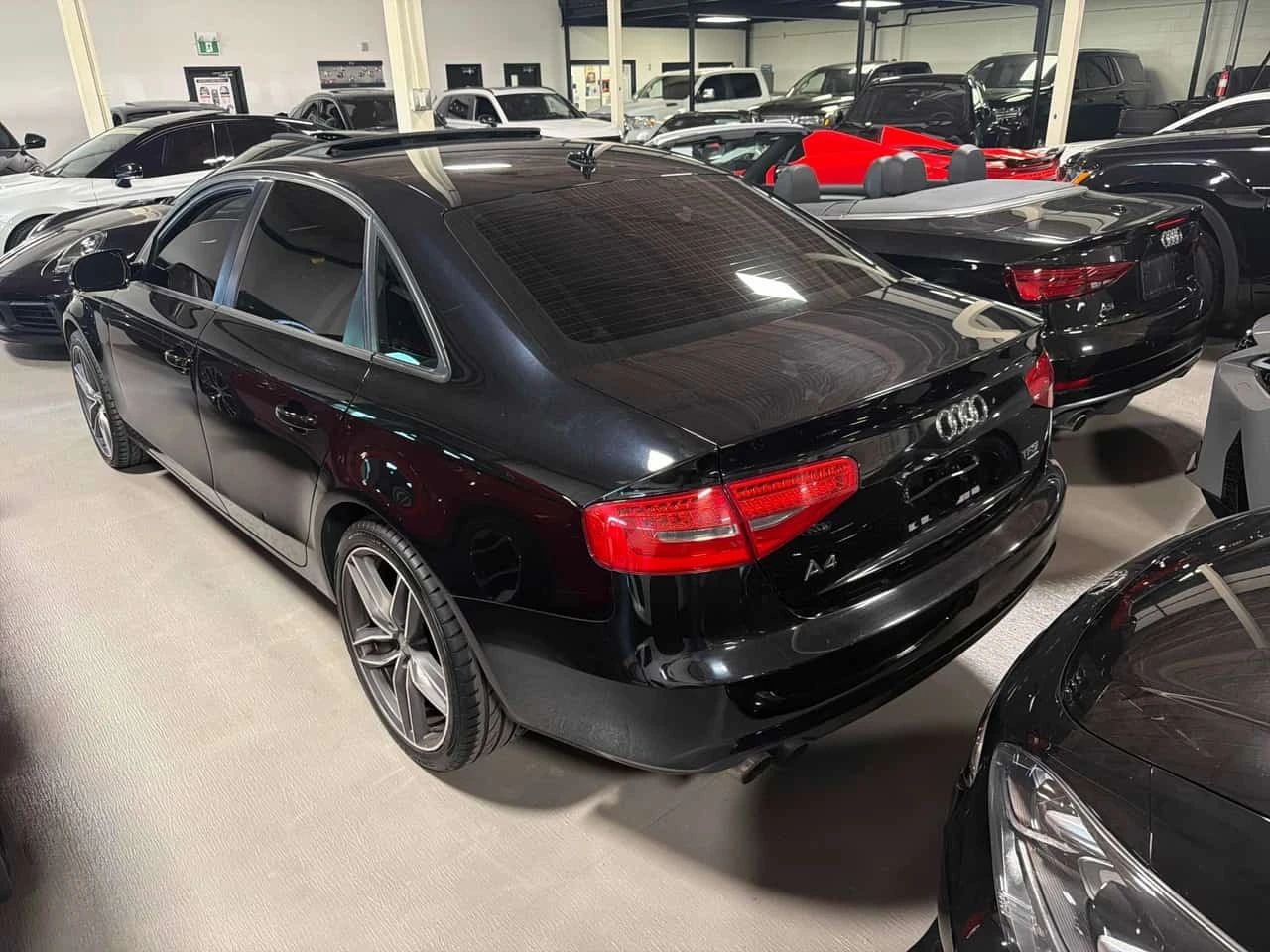 Audi A4 * Komfort * CARFAX * ОПЦИЯ ЗА ФИНАНСИРАНЕ * , снимка 2 - Автомобили и джипове - 56322990