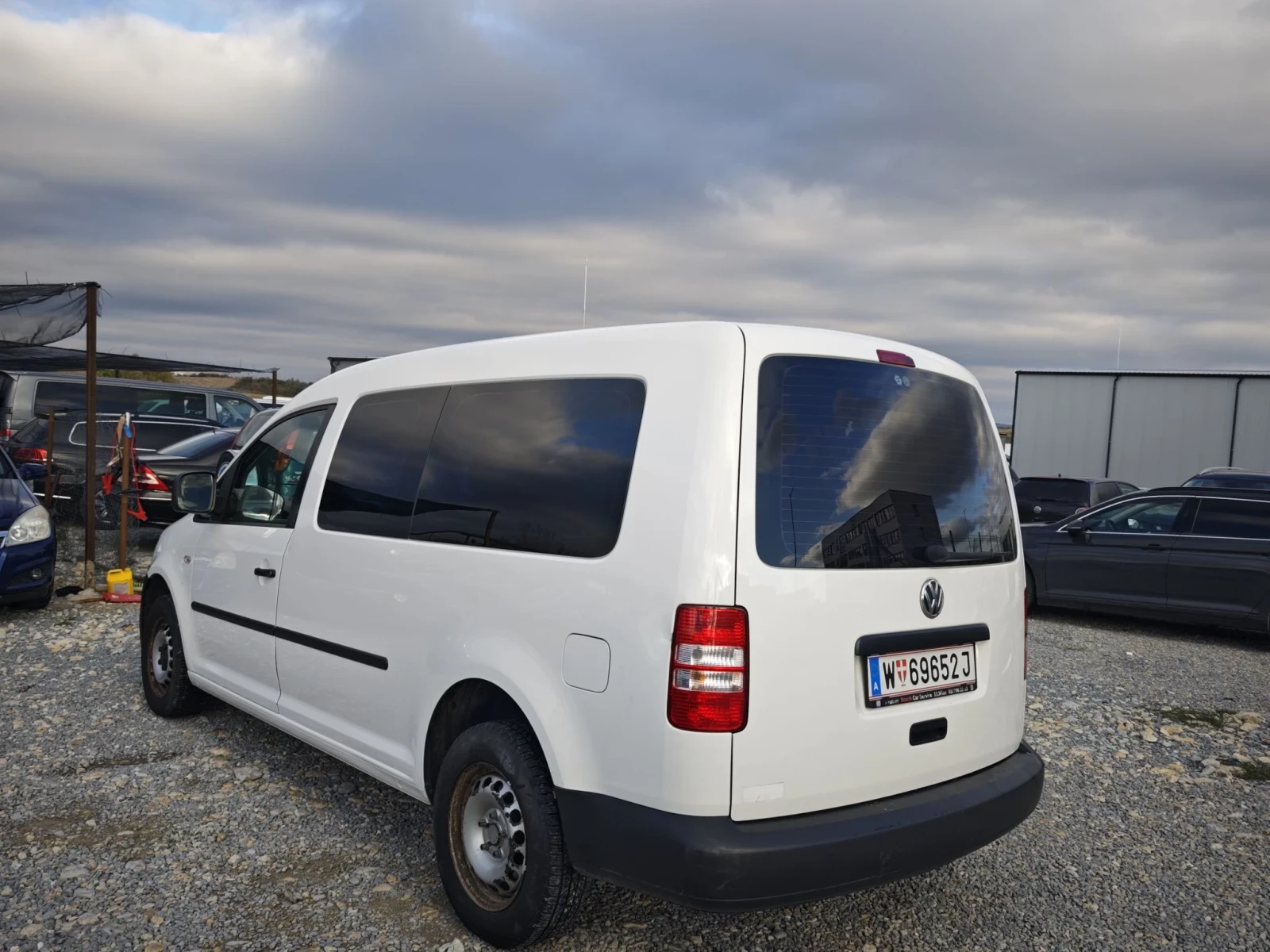 VW Caddy 2.0TDI 140, снимка 7 - Автомобили и джипове - 56632155