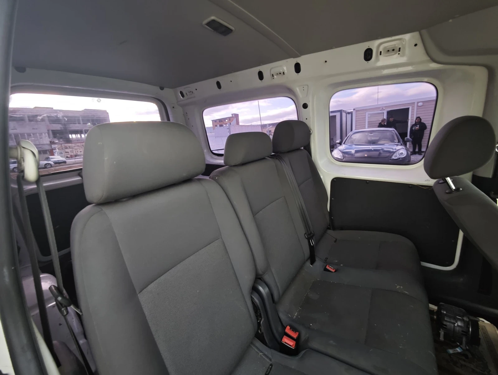 VW Caddy 2.0TDI 140, снимка 12 - Автомобили и джипове - 56632155